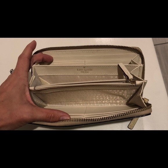 Kate Spade Wallet - Picture 2 of 4